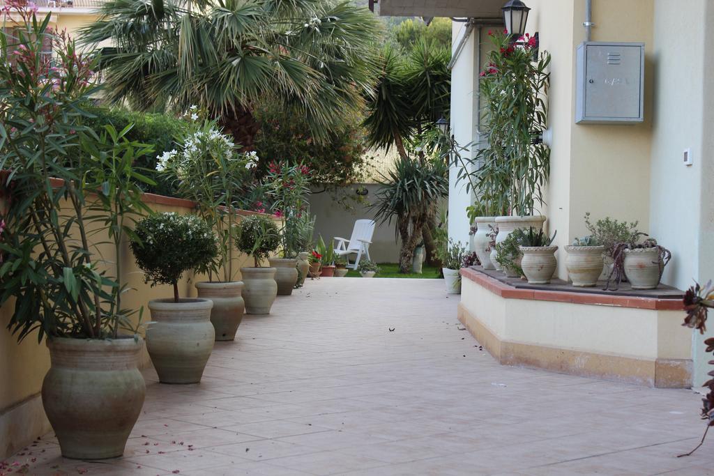 Hotel Casa Chiarenza Castellammare del Golfo Exterior foto
